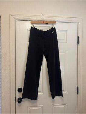 Nike Black Flare Leg Women's Athletic Pants Size Large